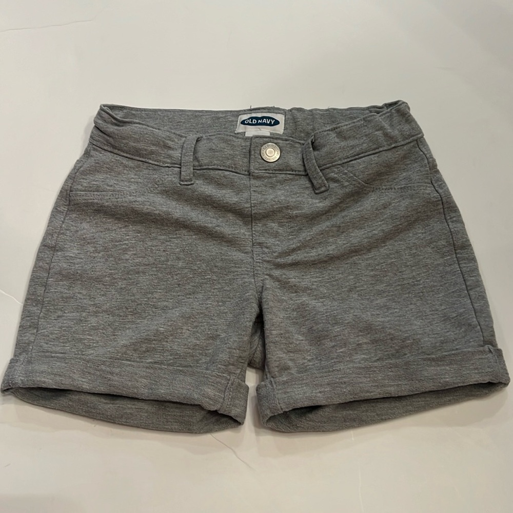 Old Navy girls grey cotton blend elastic waist shorts- size M (8)